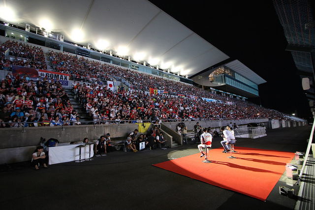 2015 F1 日本グランプリ VIPパス　ライコネン　ベッテル　直筆サイン入り 21715480822_80e7882a3e_z.jpg