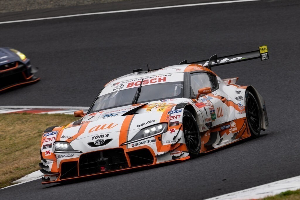 【SUPER GT】SC続出の荒れた開幕戦、GT500は王者au TOM’S GR Supraが圧勝。GT300は巧な作戦でLEON PYRAMID AMGが制す