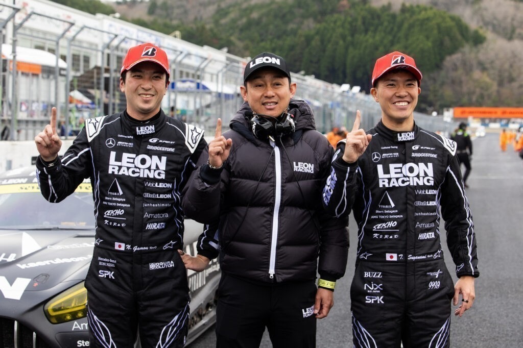 /2025スーパーGT第1戦【SUPER GT】SC続出の荒れた開幕戦、GT500は王者au TOM’S GR Supraが圧勝。GT300は巧な作戦でLEON PYRAMID AMGが制す